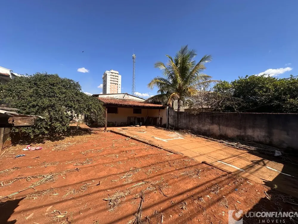 Terreno, 302 m² - Foto 1