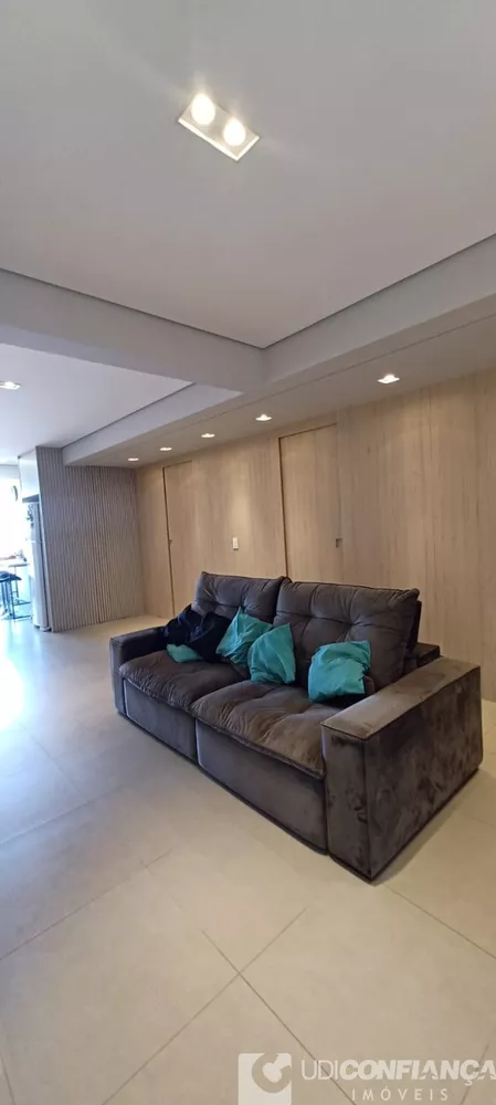 Apartamento à venda com 3 quartos, 84m² - Foto 1