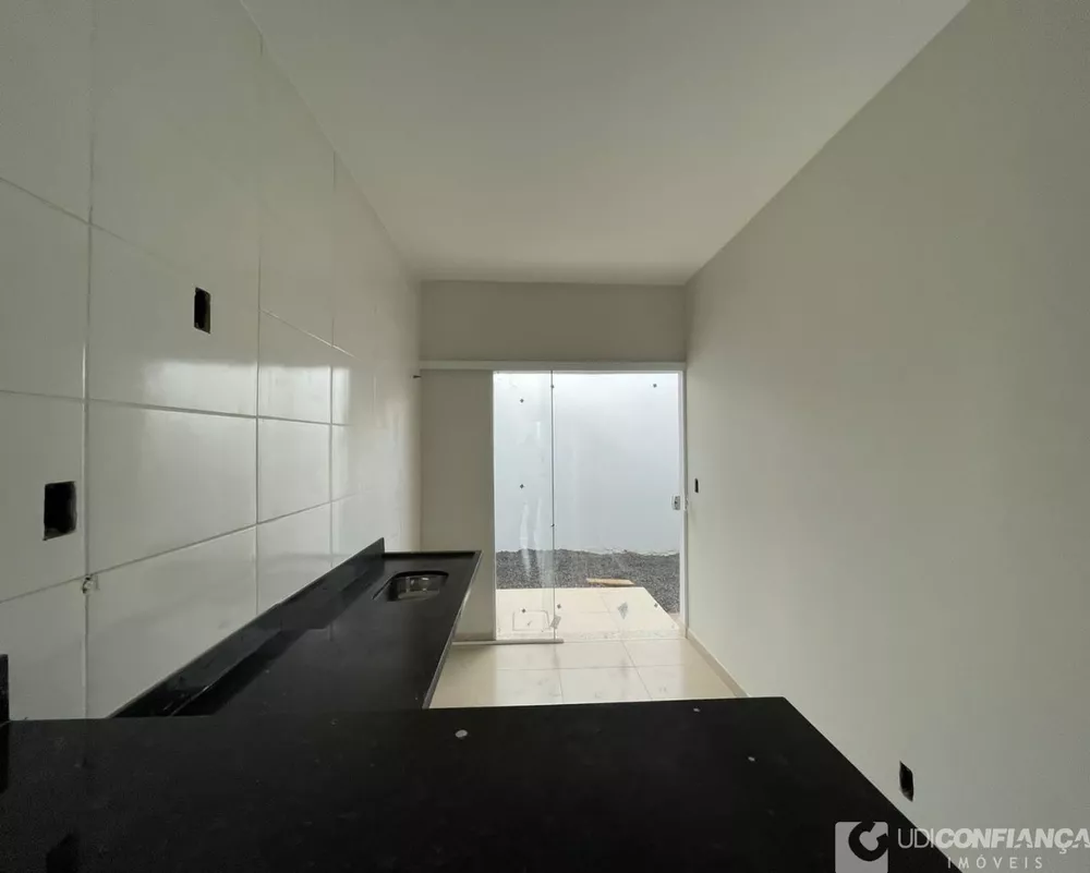 Casa à venda, 70m² - Foto 2