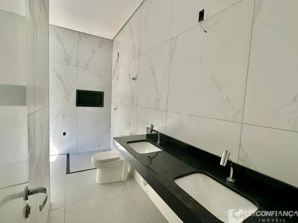 Apartamento, 3 quartos, 135 m² - Foto 1