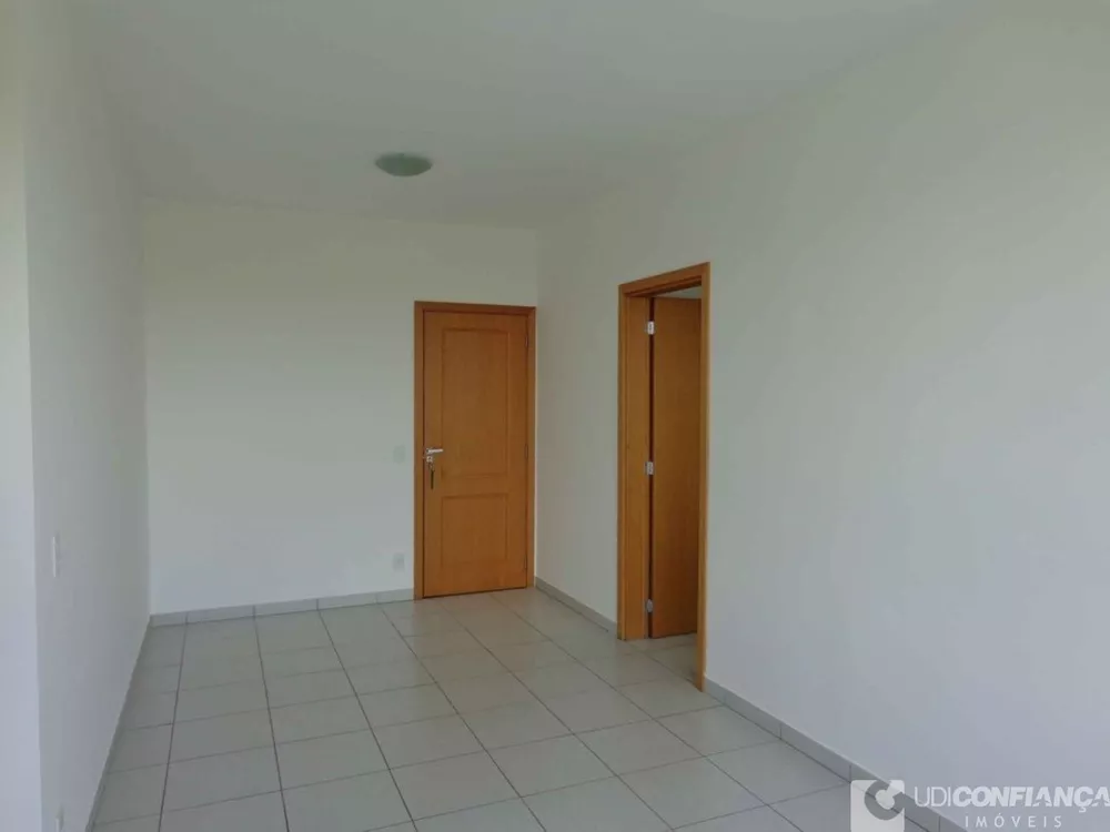 Apartamento à venda com 2 quartos, 54m² - Foto 1