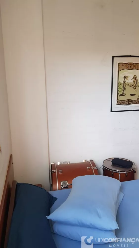 Apartamento à venda com 3 quartos, 94m² - Foto 3