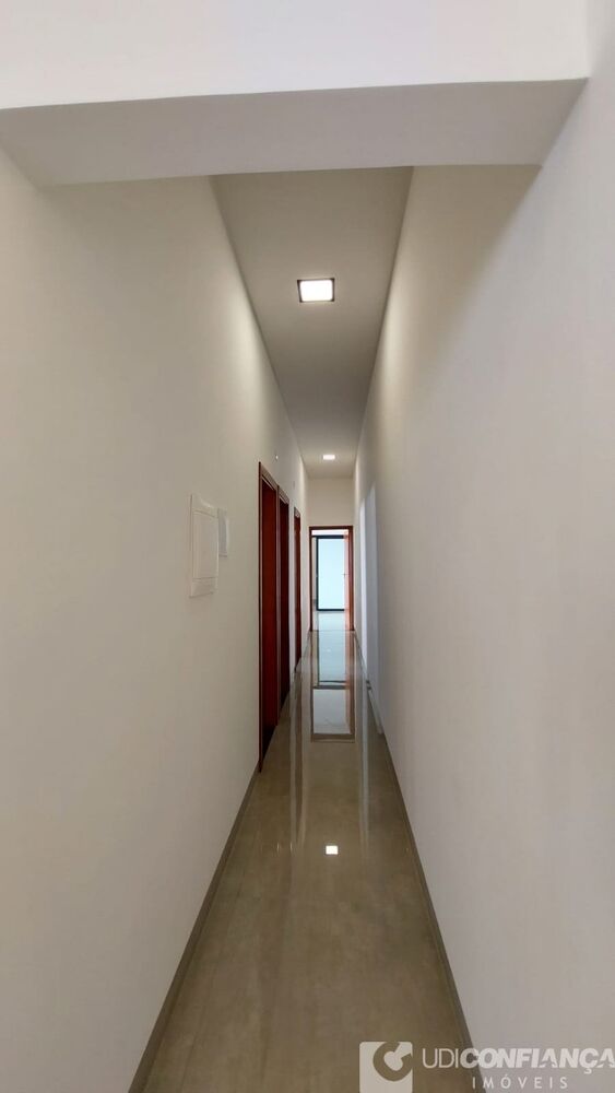 Casa à venda com 3 quartos, 180m² - Foto 18