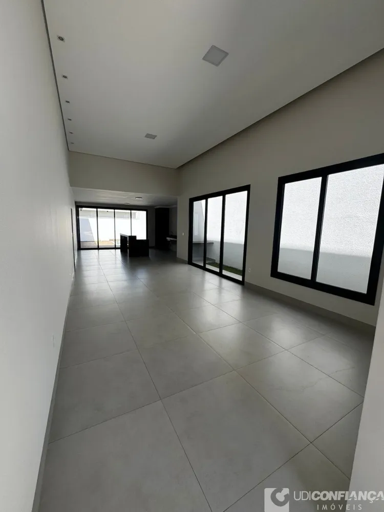 Casa, 3 quartos, 180 m² - Foto 2