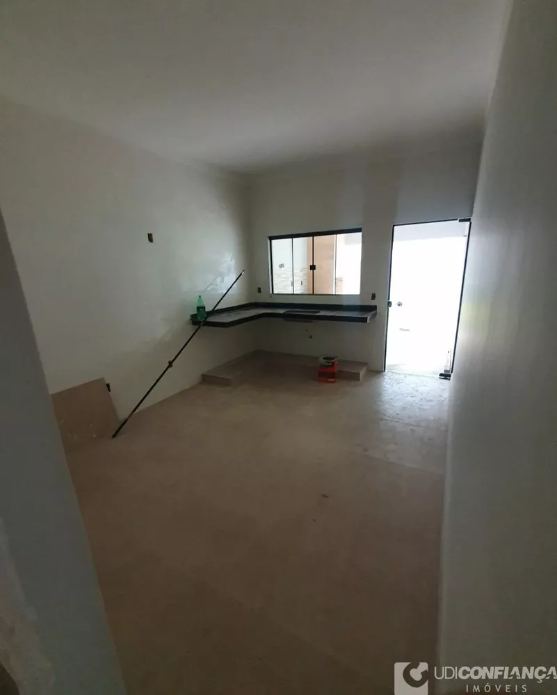 Casa à venda com 3 quartos, 142m² - Foto 7