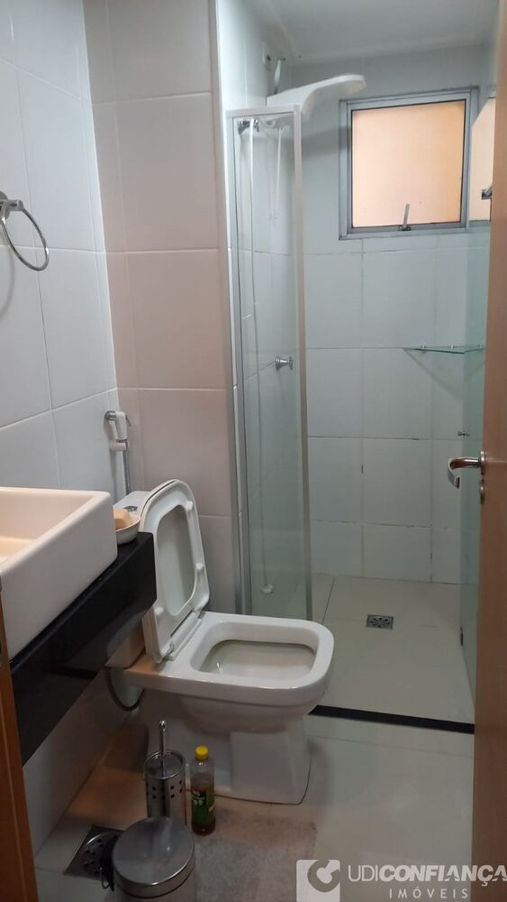 Apartamento à venda com 3 quartos, 62m² - Foto 2