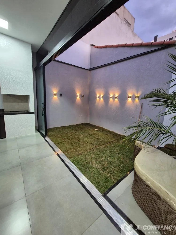 Casa, 3 quartos, 190 m² - Foto 2
