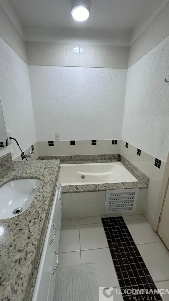 Casa, 4 quartos, 225 m² - Foto 7