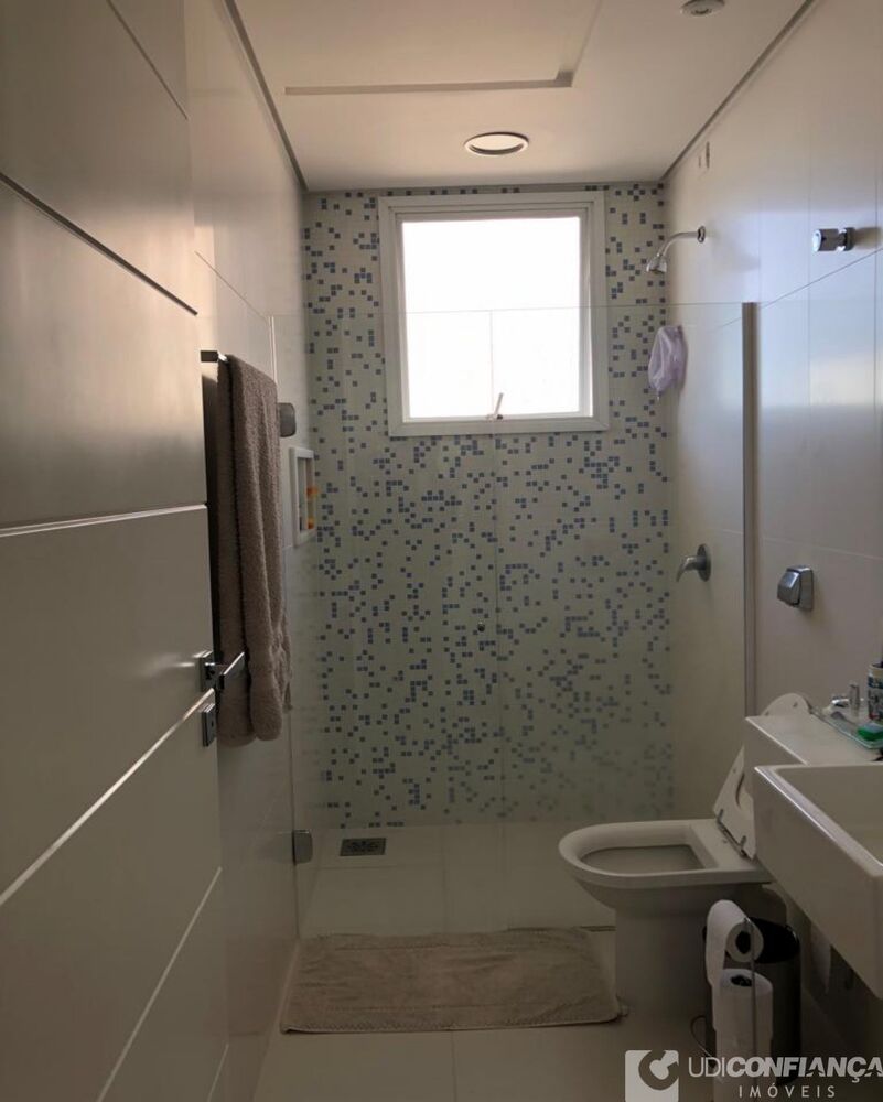 Casa à venda com 4 quartos, 416m² - Foto 4