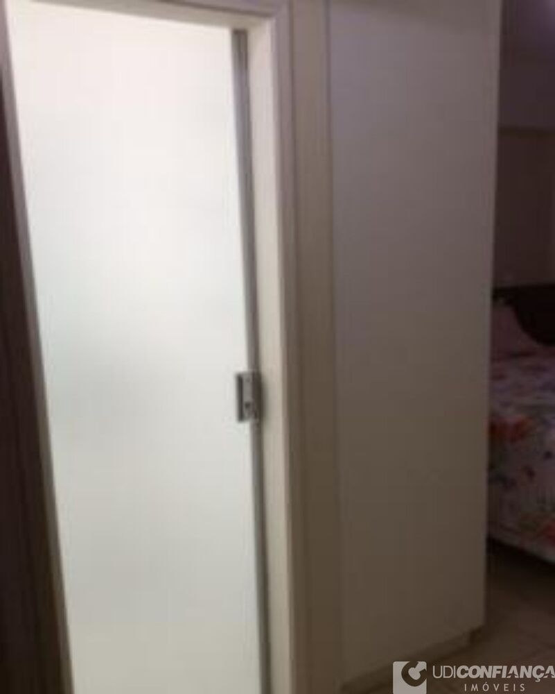 Casa à venda com 4 quartos, 93m² - Foto 11
