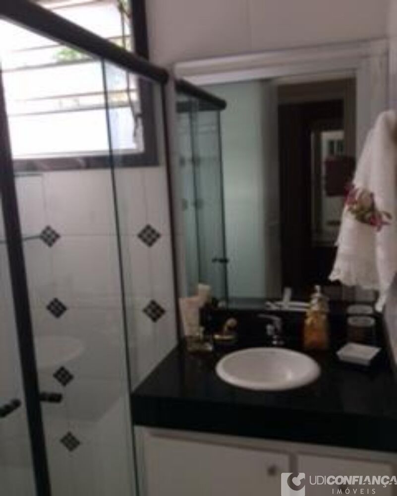Casa à venda com 4 quartos, 93m² - Foto 6
