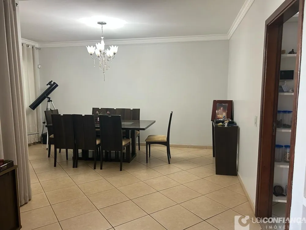 Casa, 3 quartos, 280 m² - Foto 5