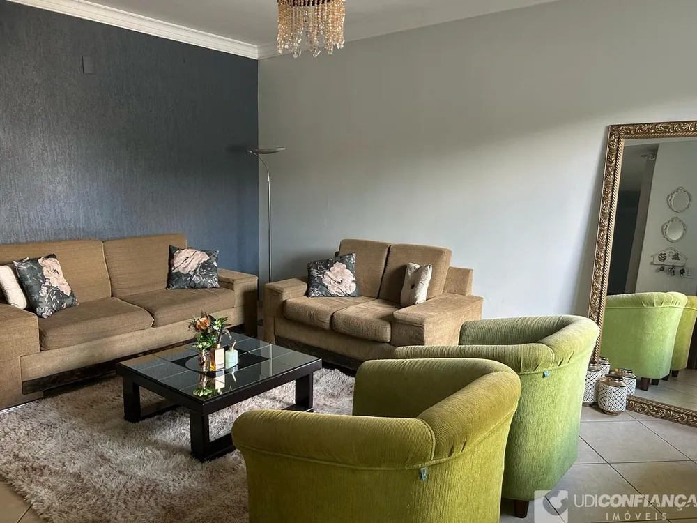 Casa, 3 quartos, 280 m² - Foto 2