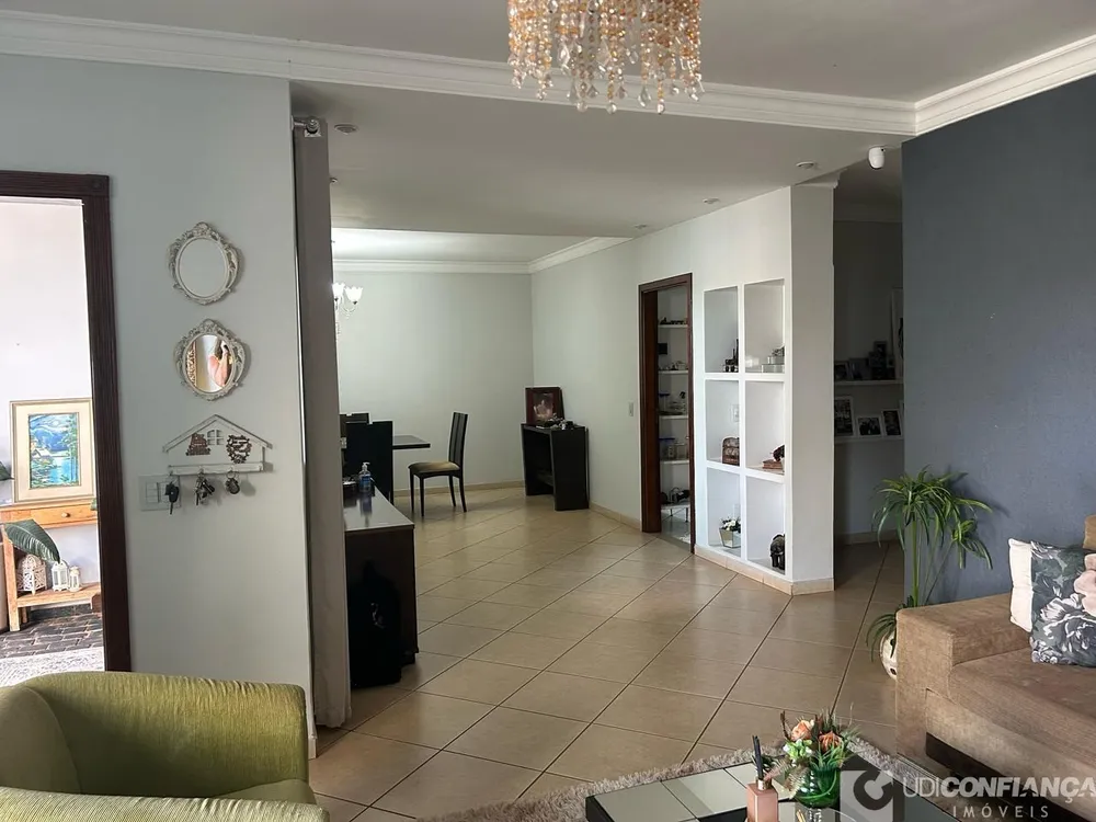 Casa, 3 quartos, 280 m² - Foto 3