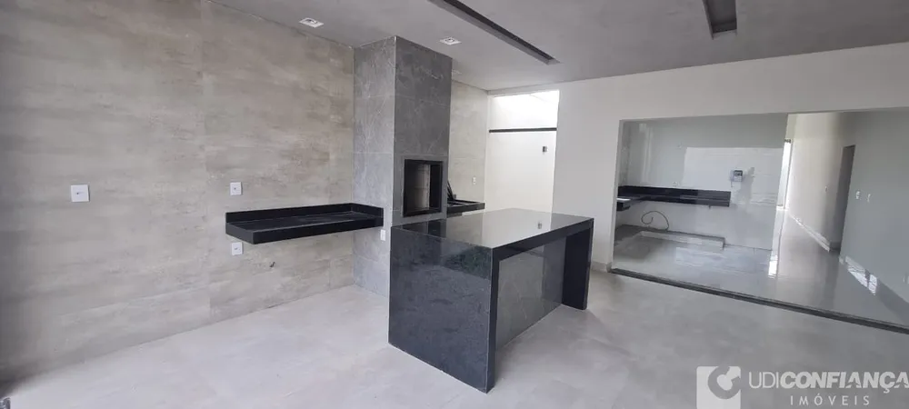 Casa, 3 quartos, 209 m² - Foto 1