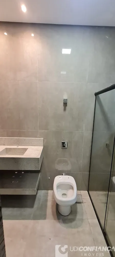 Casa, 3 quartos, 209 m² - Foto 2