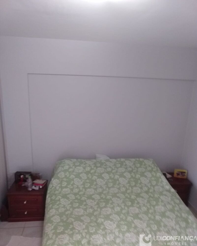 Apartamento à venda com 3 quartos, 87m² - Foto 4