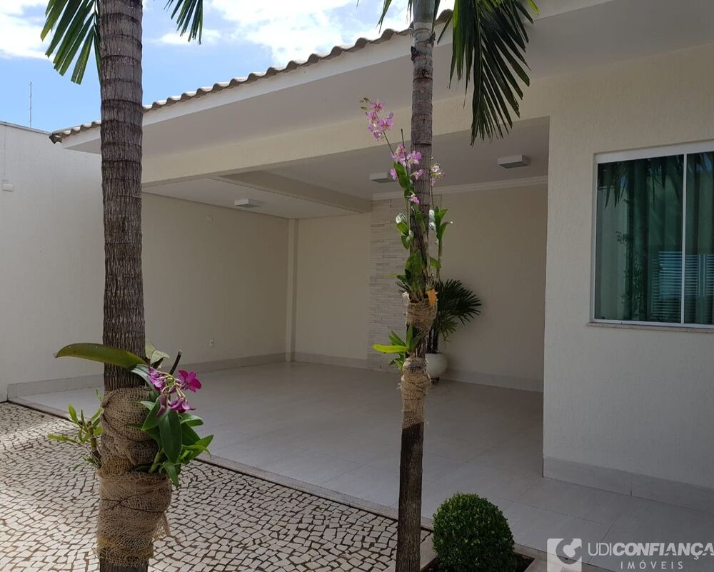 Casa, 4 quartos, 250 m² - Foto 2