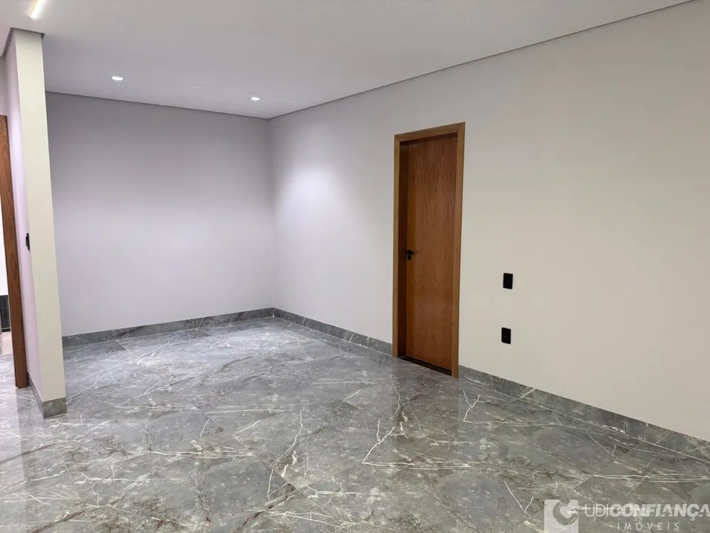 Sobrado, 4 quartos, 232 m² - Foto 2