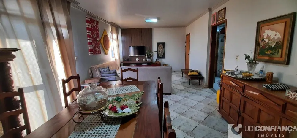 Apartamento, 3 quartos, 136 m² - Foto 2