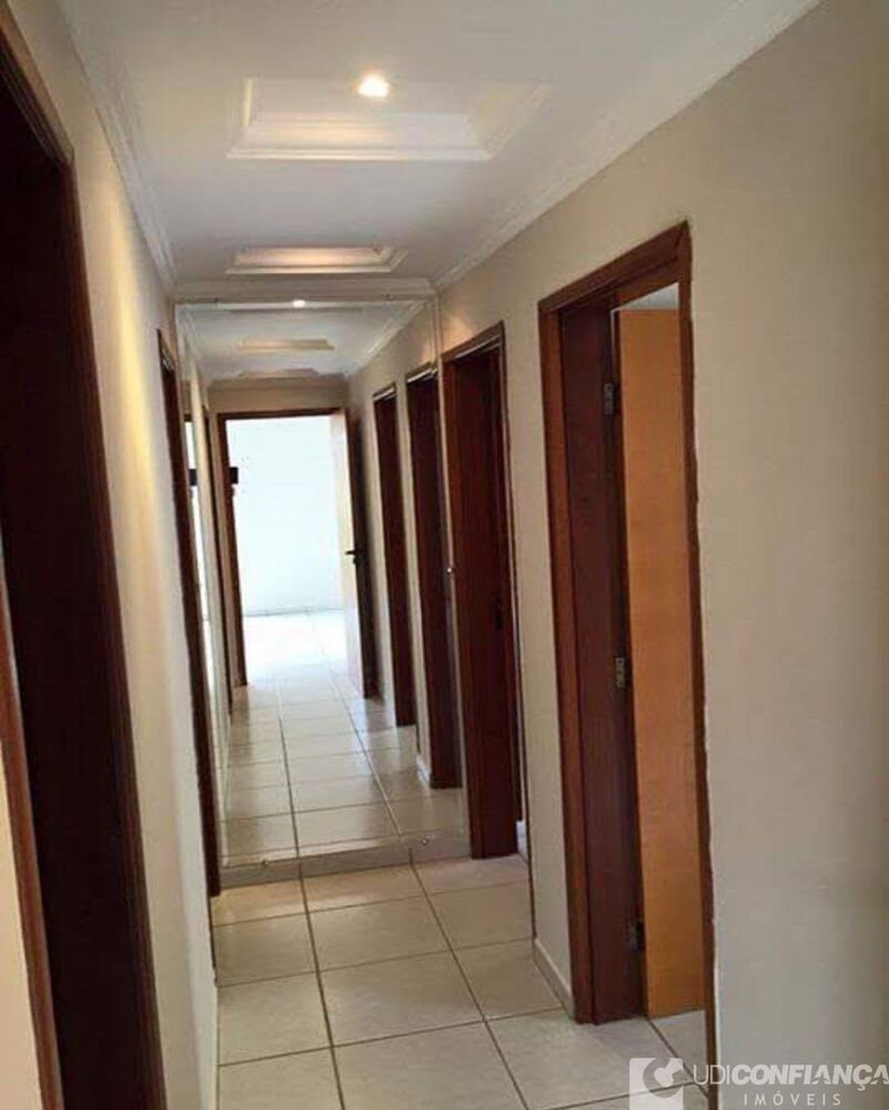 Apartamento à venda com 3 quartos, 89m² - Foto 2