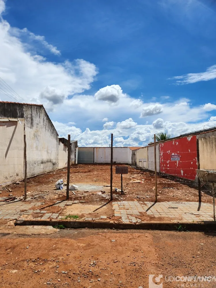Terreno, 300 m² - Foto 1