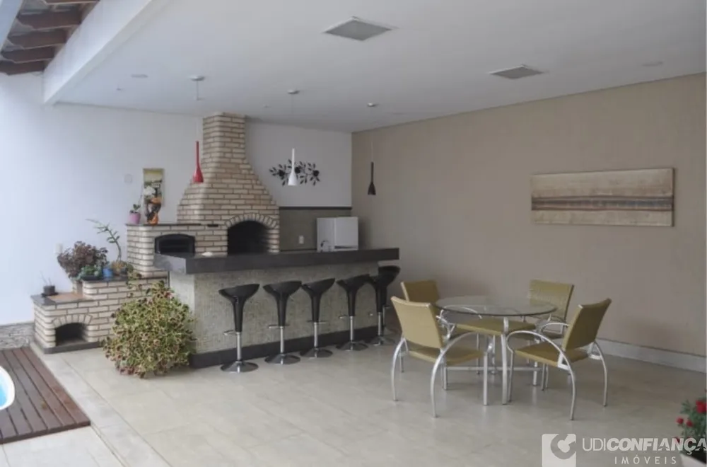 Sobrado, 3 quartos, 269 m² - Foto 4
