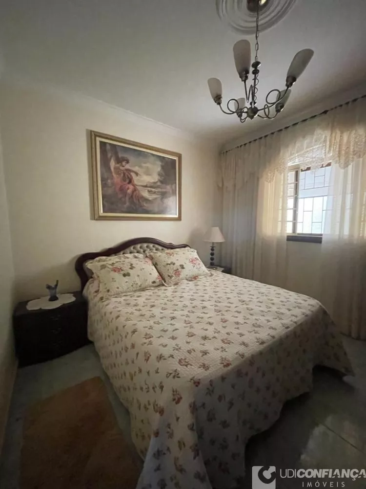 Casa à venda com 3 quartos - Foto 4