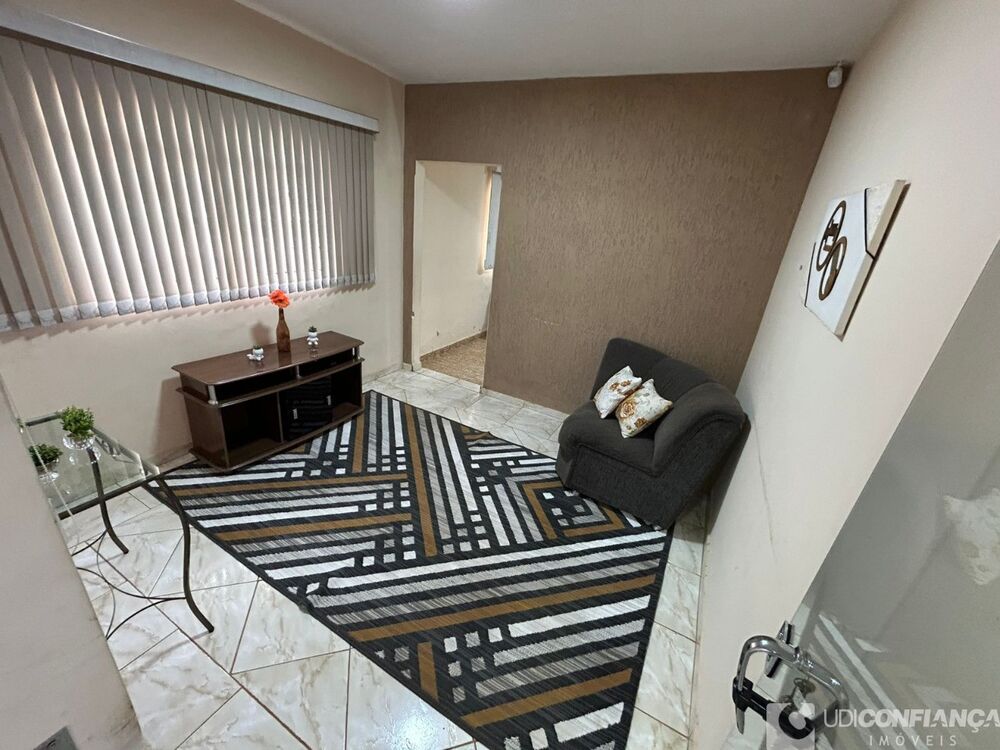 Casa à venda com 3 quartos - Foto 1
