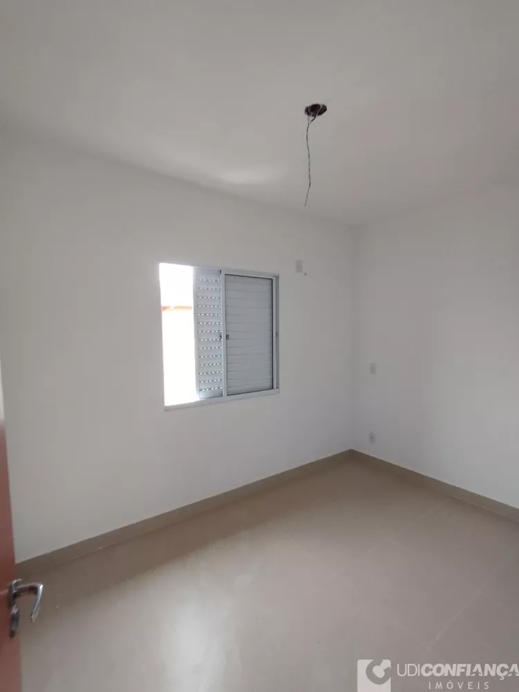 Apartamento à venda com 2 quartos, 57m² - Foto 2