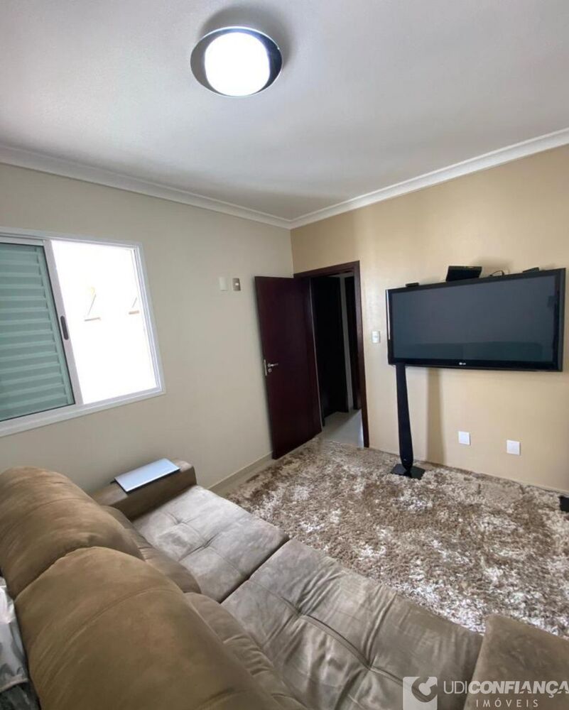 Apartamento à venda com 3 quartos, 100m² - Foto 2