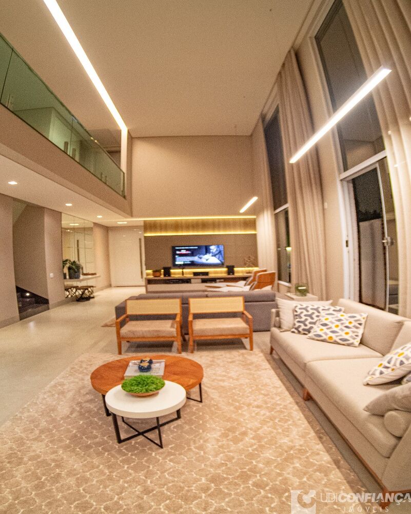 Casa, 5 quartos, 333 m² - Foto 2