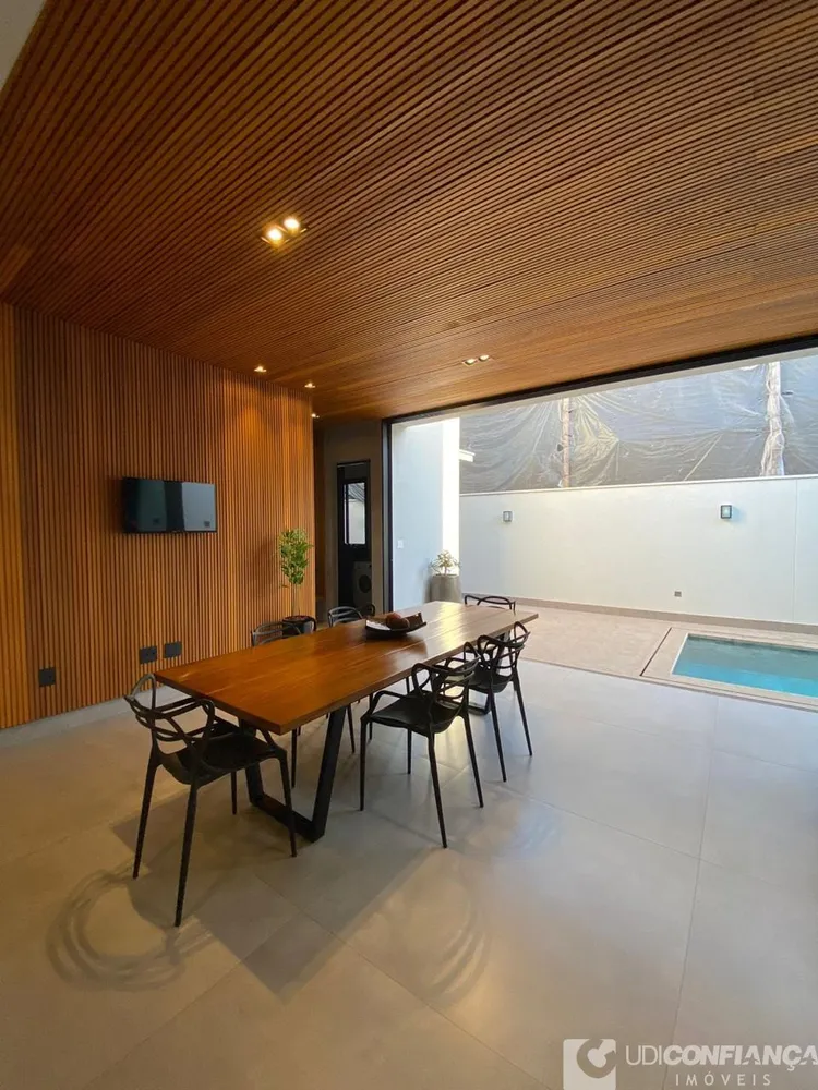 Casa, 4 quartos, 237 m² - Foto 6