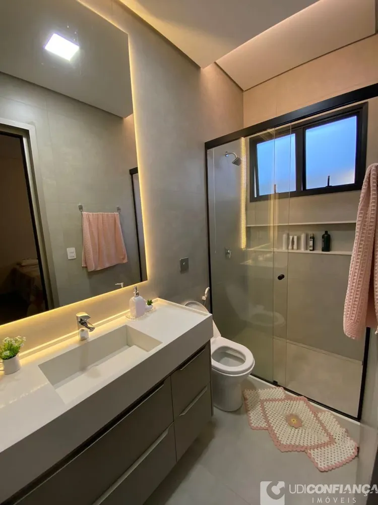 Casa, 4 quartos, 237 m² - Foto 4