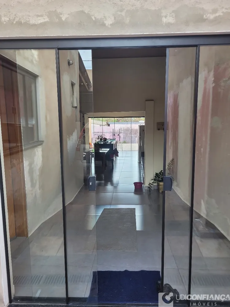 Casa, 3 quartos, 210 m² - Foto 1