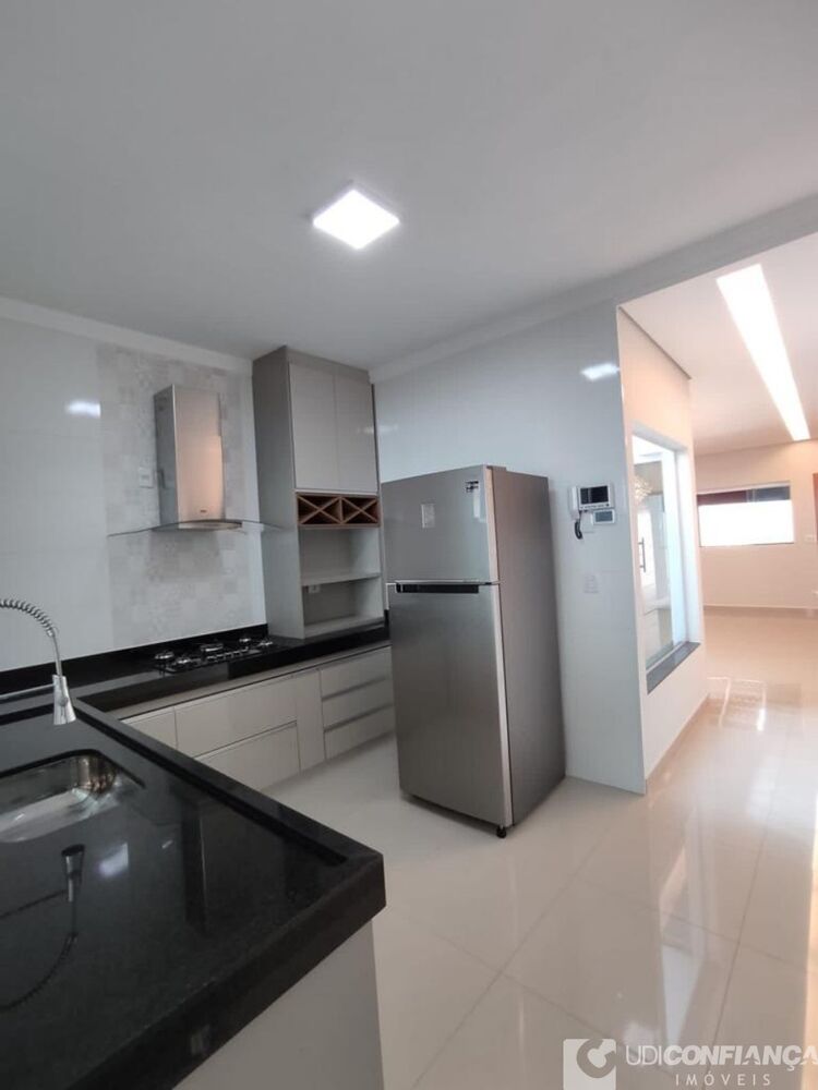 Casa, 3 quartos, 220 m² - Foto 8