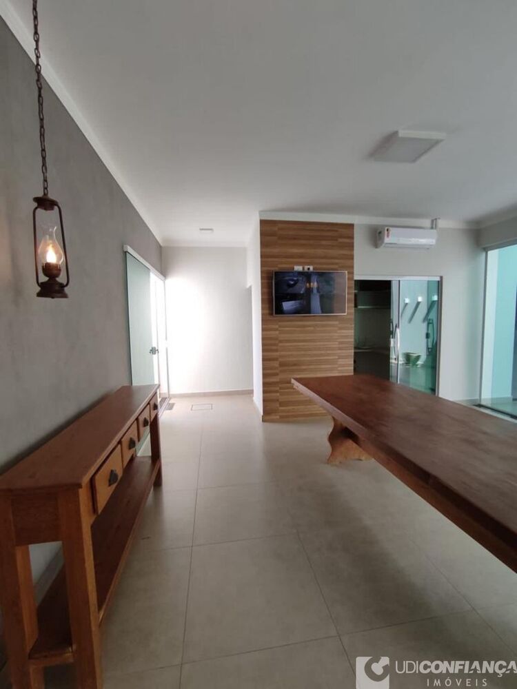 Casa, 3 quartos, 220 m² - Foto 17