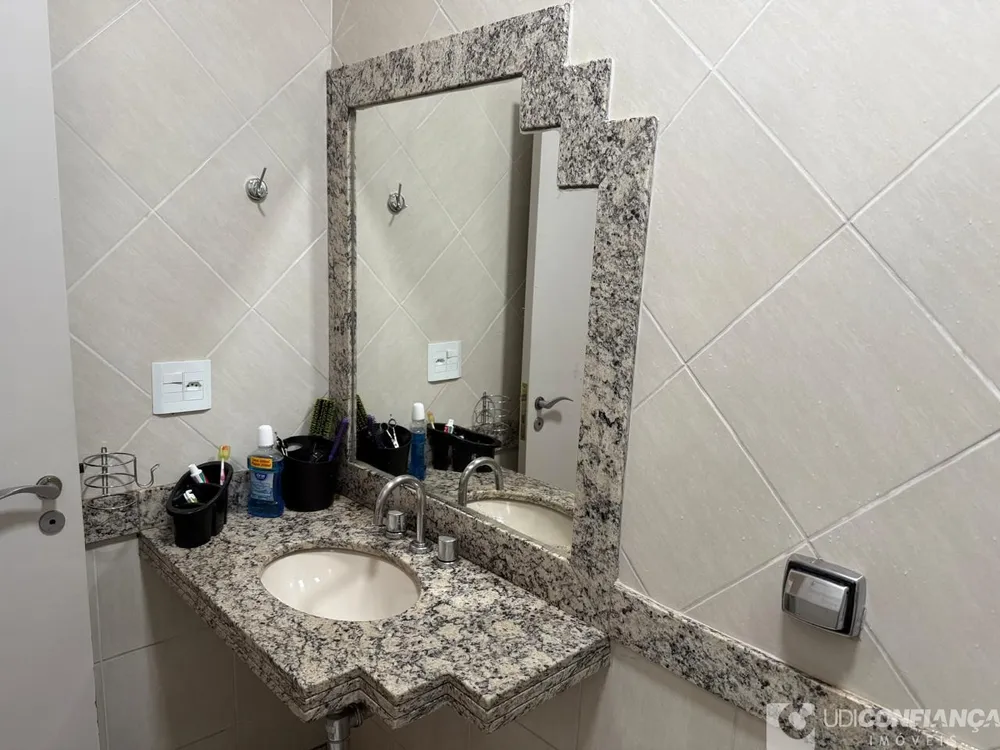 Casa, 3 quartos, 226 m² - Foto 8