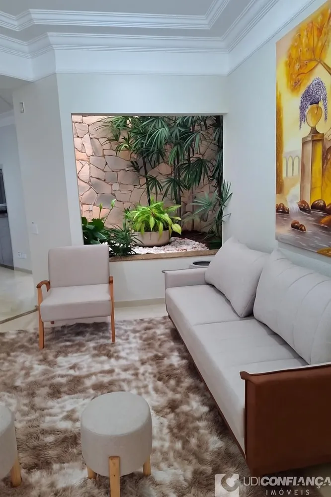 Casa, 3 quartos, 226 m² - Foto 11