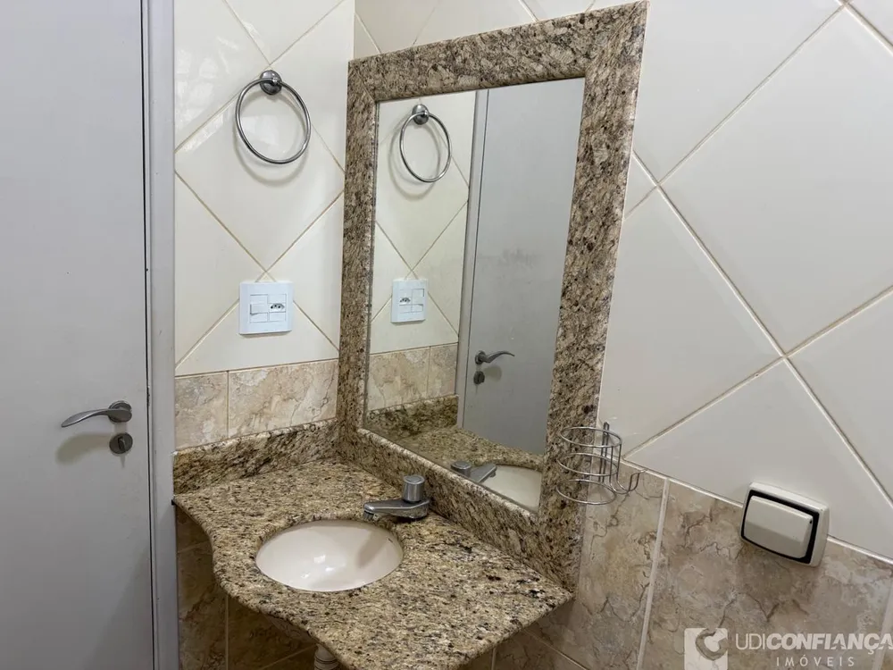 Casa, 3 quartos, 226 m² - Foto 4