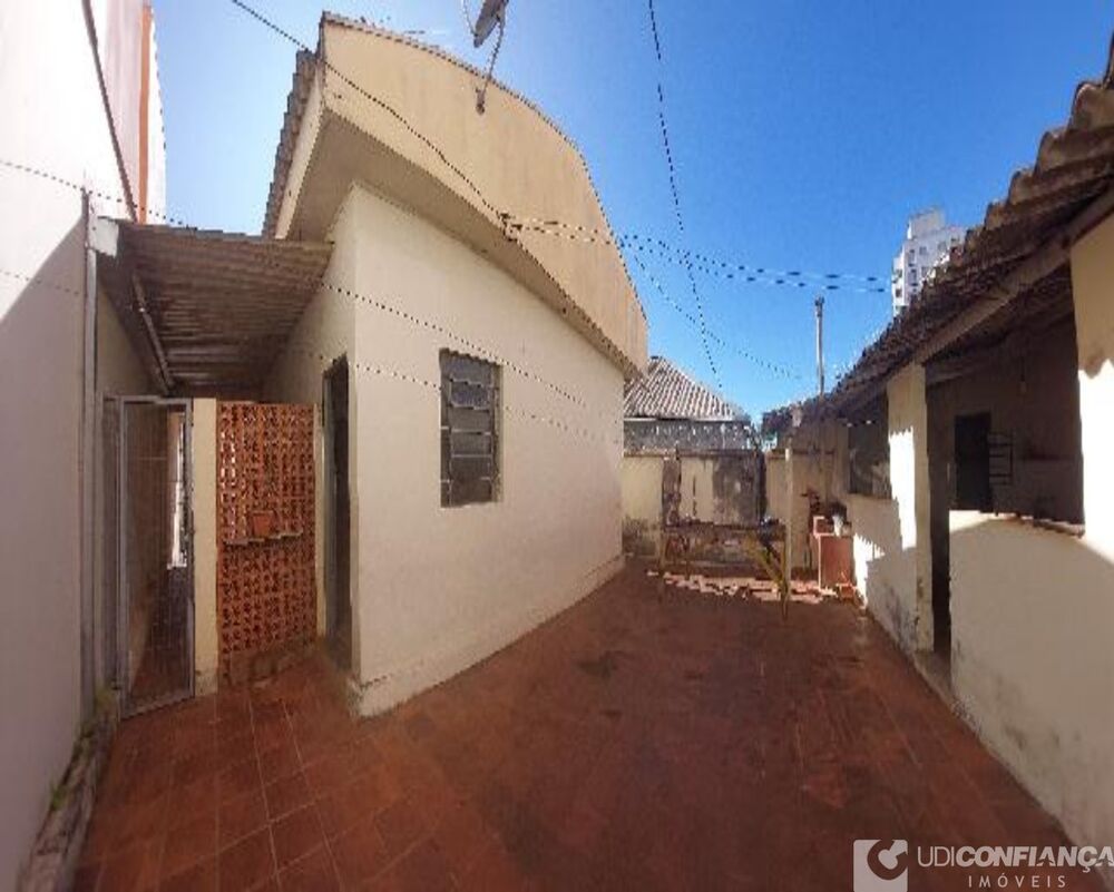 Casa, 4 quartos, 150 m² - Foto 1