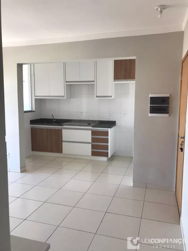 Apartamento à venda com 2 quartos, 56m² - Foto 3