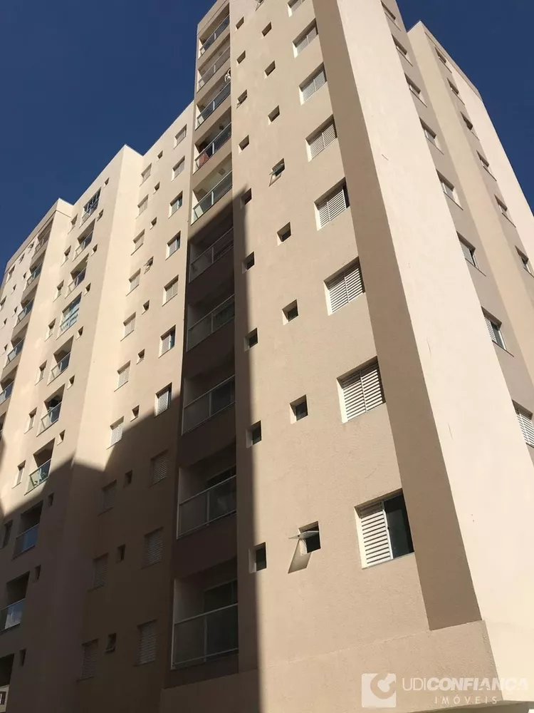 Apartamento à venda com 2 quartos, 56m² - Foto 2