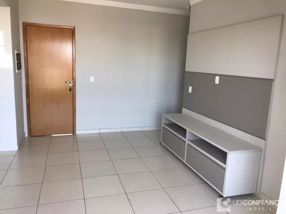 Apartamento à venda com 2 quartos, 56m² - Foto 1