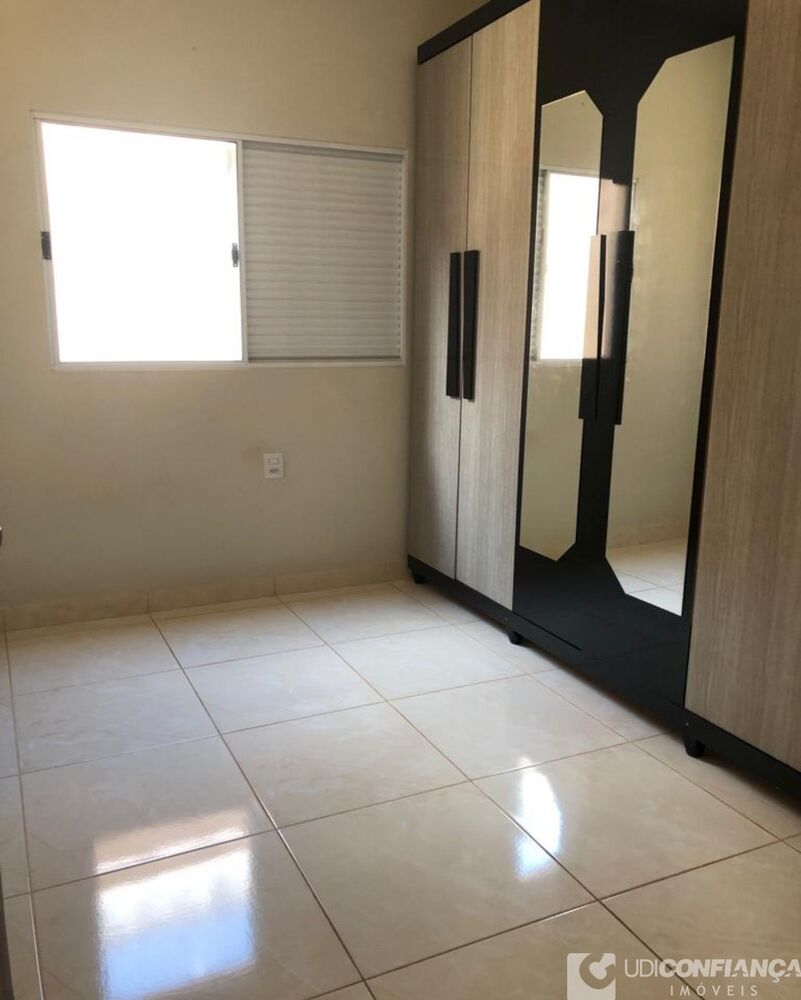 Casa, 4 quartos, 186 m² - Foto 2