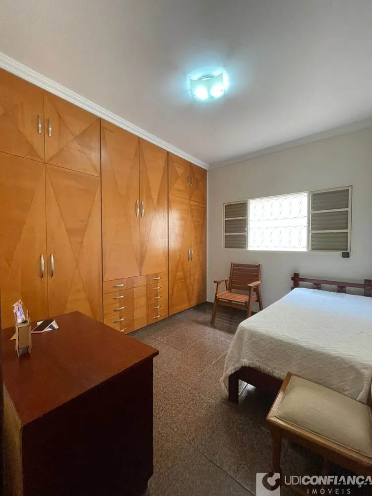 Casa, 3 quartos, 245 m² - Foto 9