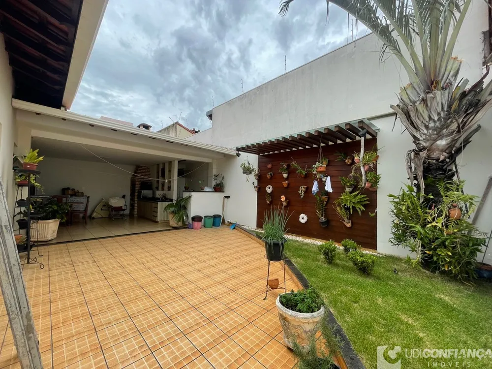 Casa, 3 quartos, 245 m² - Foto 6
