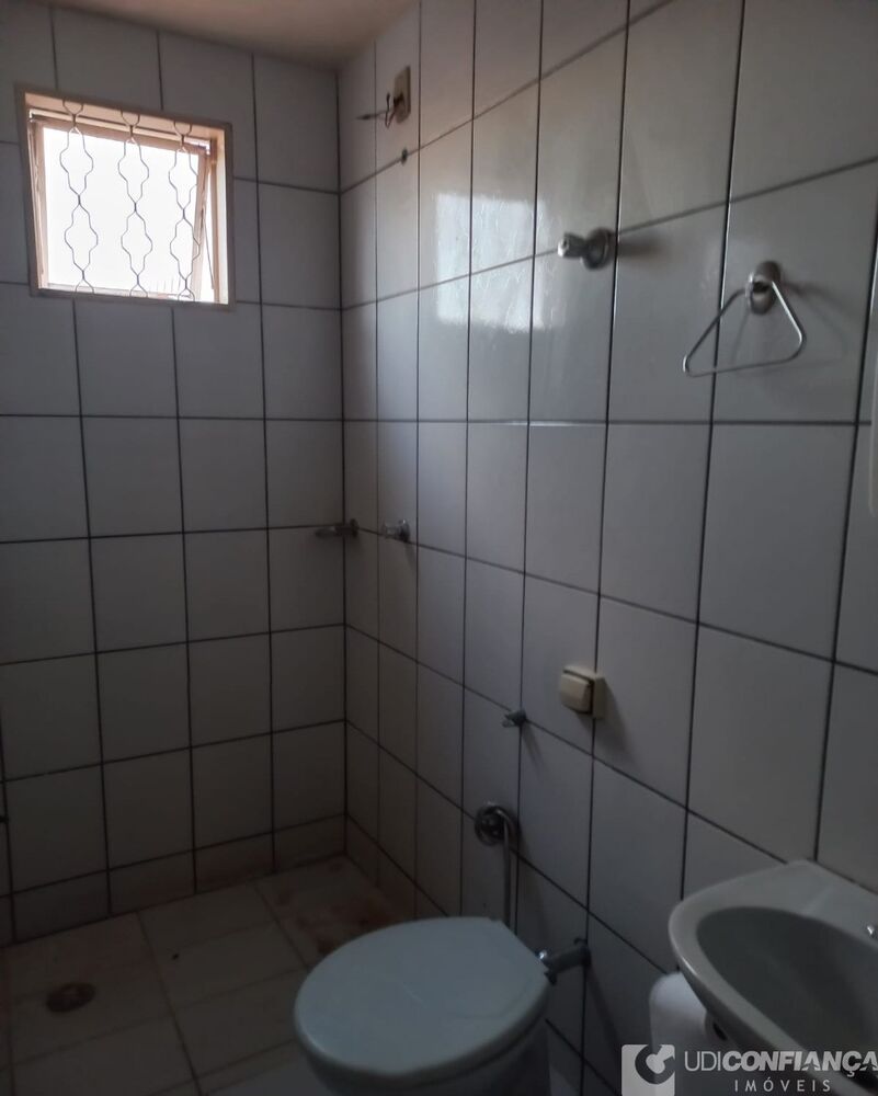Casa à venda com 2 quartos, 70m² - Foto 7