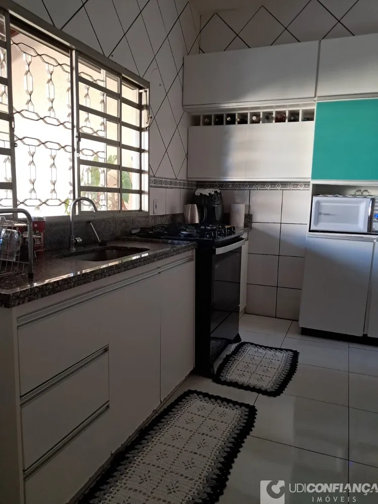 Casa, 3 quartos - Foto 2