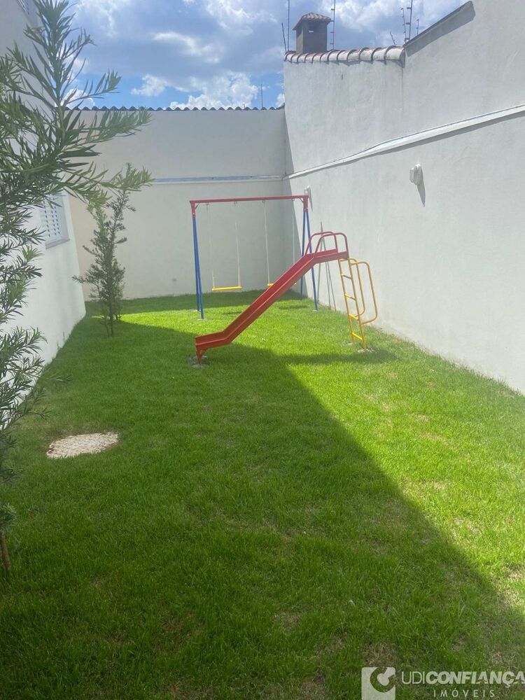 Apartamento à venda com 2 quartos, 65m² - Foto 3